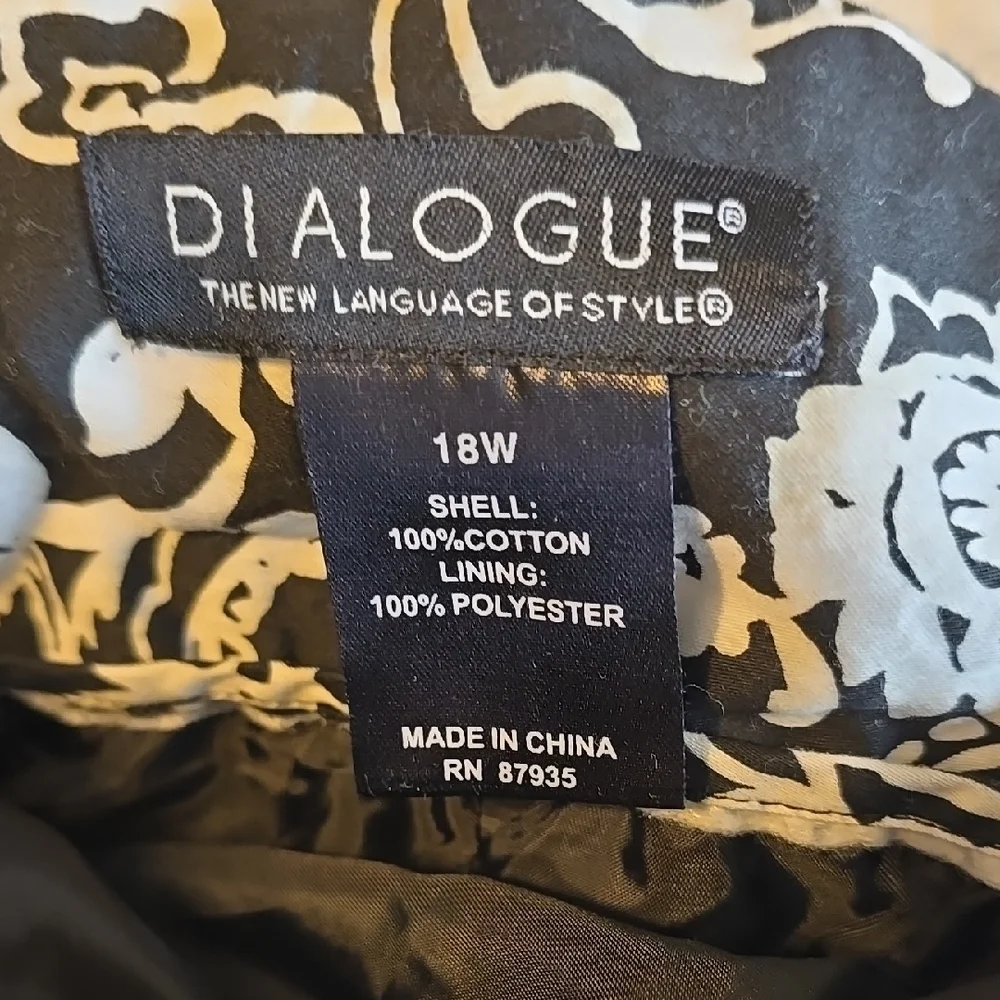 Dialogue Black and White Paisley Cotton Skirt Office Lightweight Size 18W Pleat